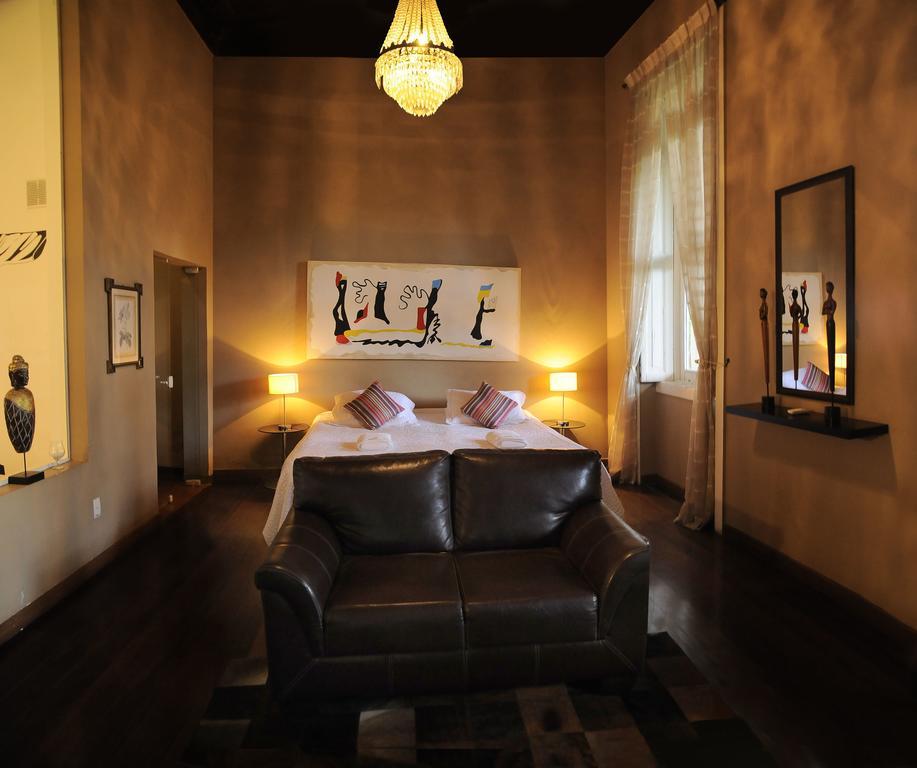 Altos De Santa Teresa Guest house